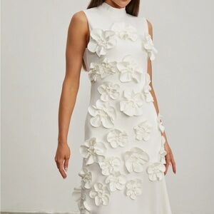 Sleeveless White Midi Dress with 3D Floral Appliqués